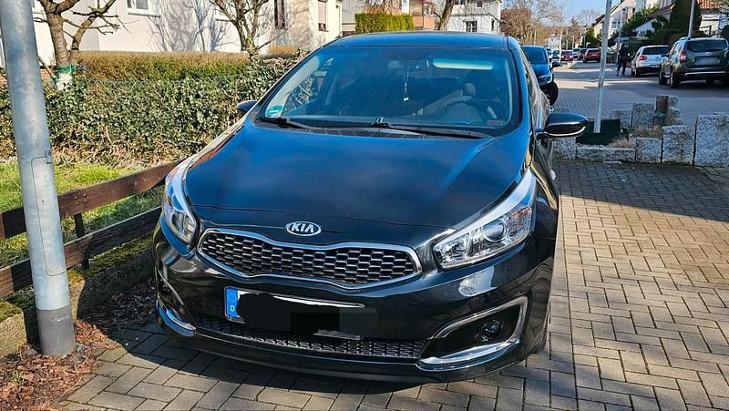 Gebraucht Kia Ceed 101 PS (74 kW) 2018 Schwarz Kleinwagen