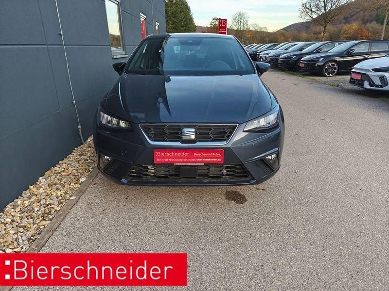 Grau Neu 2025 Seat Ibiza FR Limousine | 24.590 € (Fairer Preis) - Bild 1/4