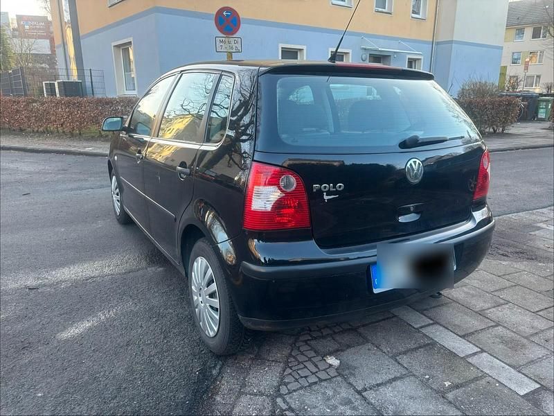 Gebraucht VW Polo 54 PS (39 kW) 2003 Schwarz Kleinwagen