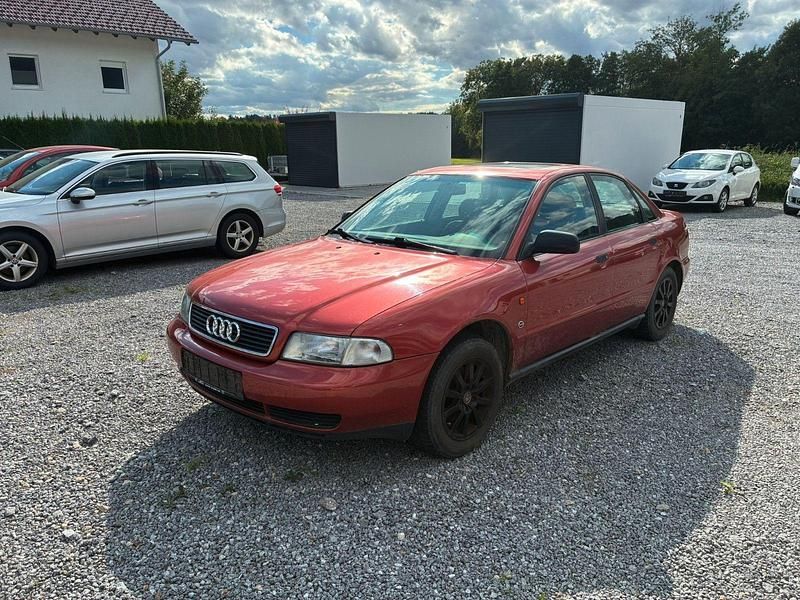 Rot Gebraucht 1996 Audi A4 Limousine | 250 € (Fairer Preis) - Bild 1/4