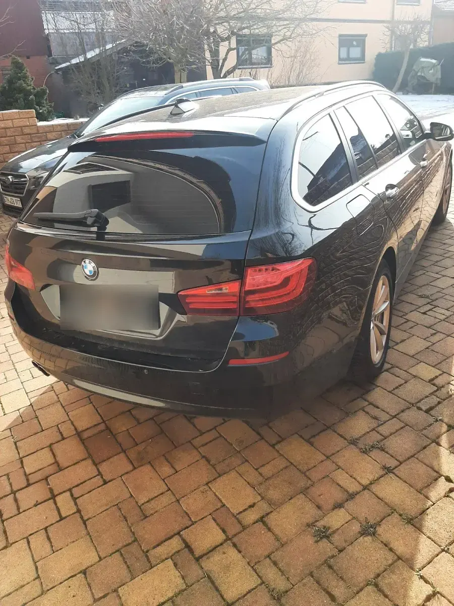 Gebraucht BMW 530 Sport Line 258 PS (189 kW) 2014 Schwarz Kombi