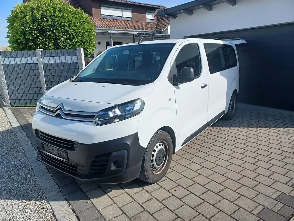 Gebraucht Citroën Jumpy 120 PS (88 kW) 2020 Weiß Van / Kleinbus
