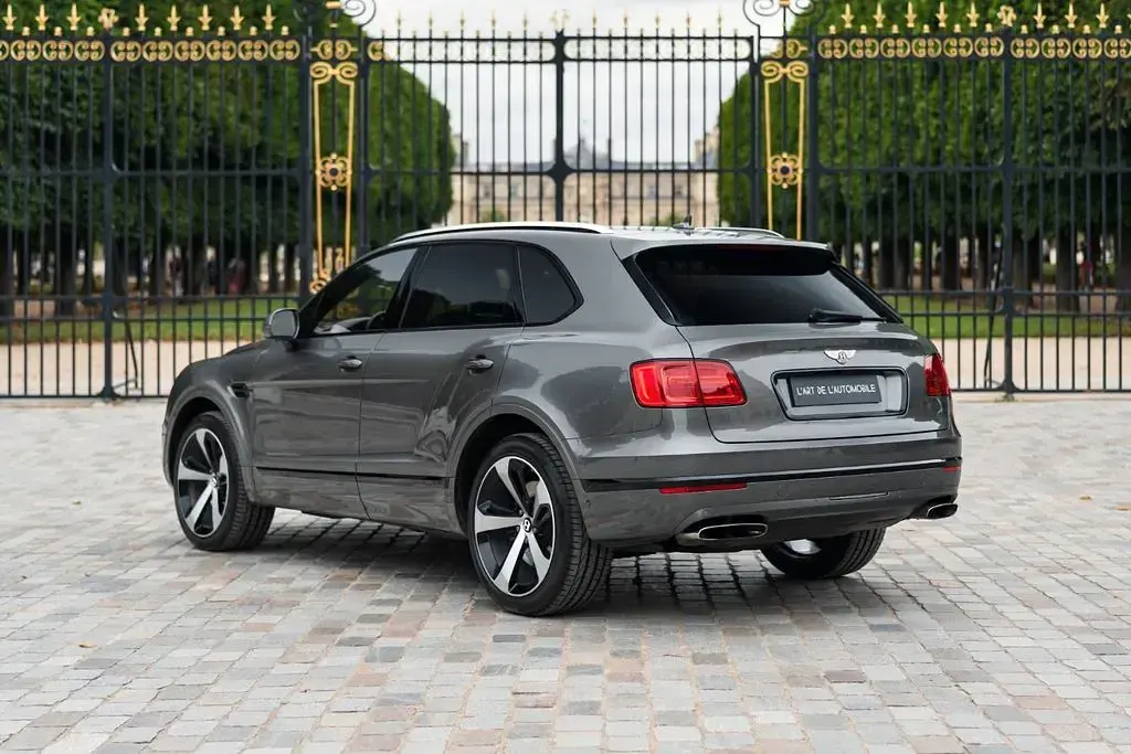 Gebraucht Bentley Bentayga 608 PS (447 kW) 2018 Grau SUV
