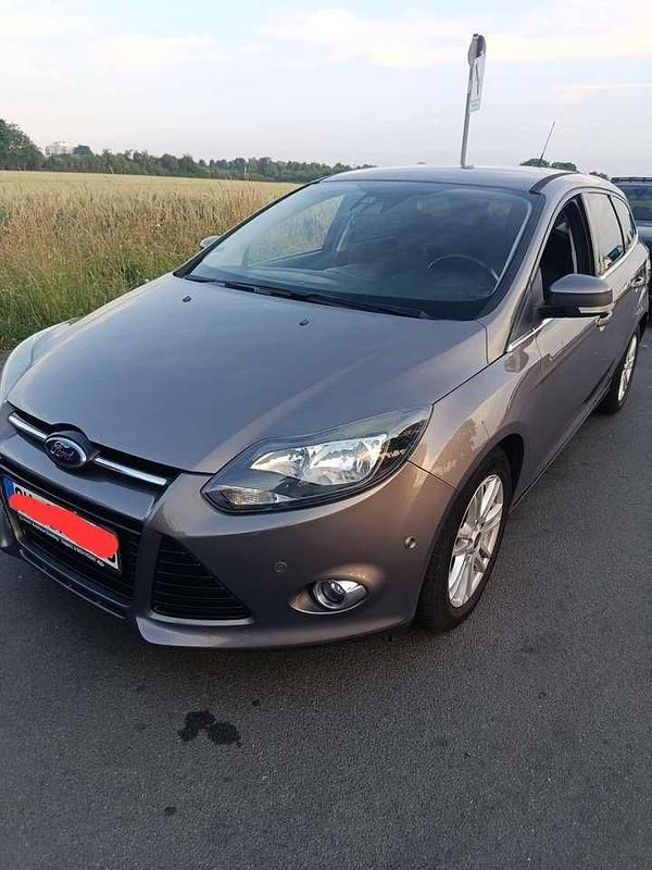 Gebraucht 2013 Ford Focus Titanium Limousine | 4.600 € (Fairer Preis) - Bild 1/4