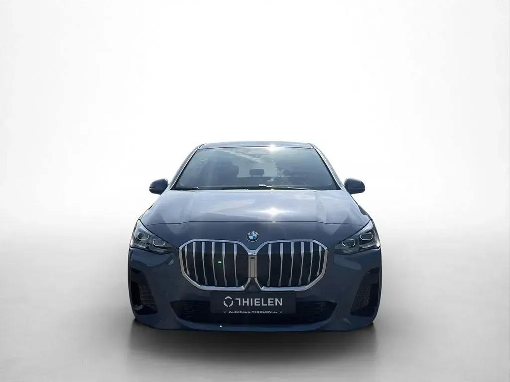 Gebraucht BMW 220 M Sport 156 PS (114 kW) 2023 Grau Coupé