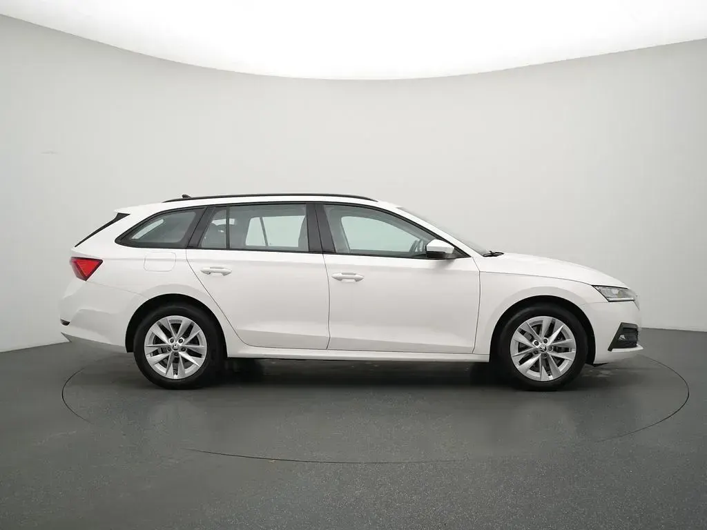 Usata Skoda Octavia Ambition 204 CV (150 kW) 2023 Bianco Station wagon