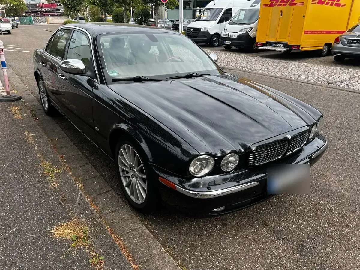 Gebraucht Jaguar XJ8 258 PS (189 kW) 2006 Schwarz Limousine