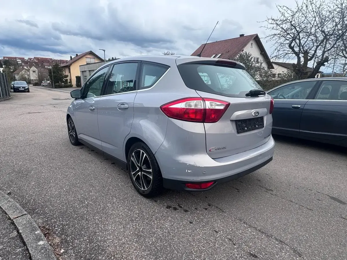 Gebraucht Ford C-MAX 115 PS (84 kW) 2011 Grau Van / Kleinbus