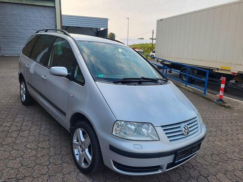 Silber Gebraucht 2002 VW Sharan Van / Kleinbus | 2.000 € (Fairer Preis) - Bild 1/4