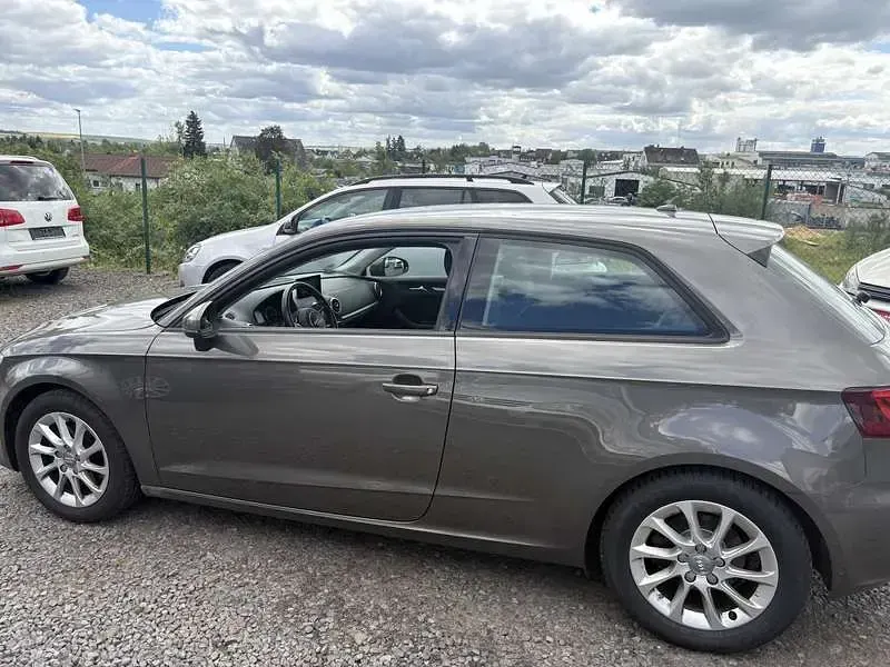 Gebraucht Audi A3 S-Line 150 PS (110 kW) 2013 Braun Kleinwagen