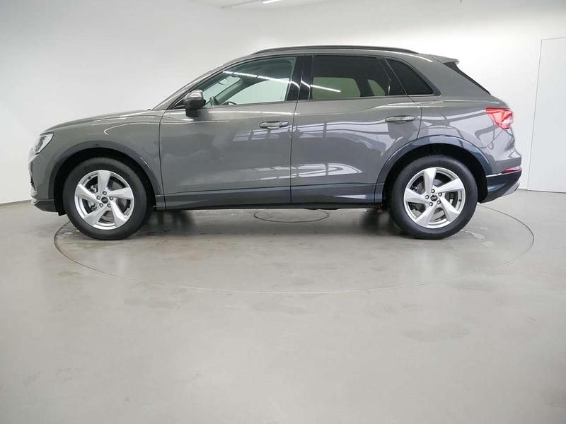 Gebraucht Audi Q3 Advanced 150 PS (110 kW) 2025 Chronosgrau metallic SUV