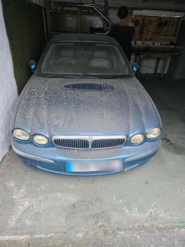 Blau Gebraucht 2001 Jaguar X-type Limousine | 1.000 € - Bild 1/1