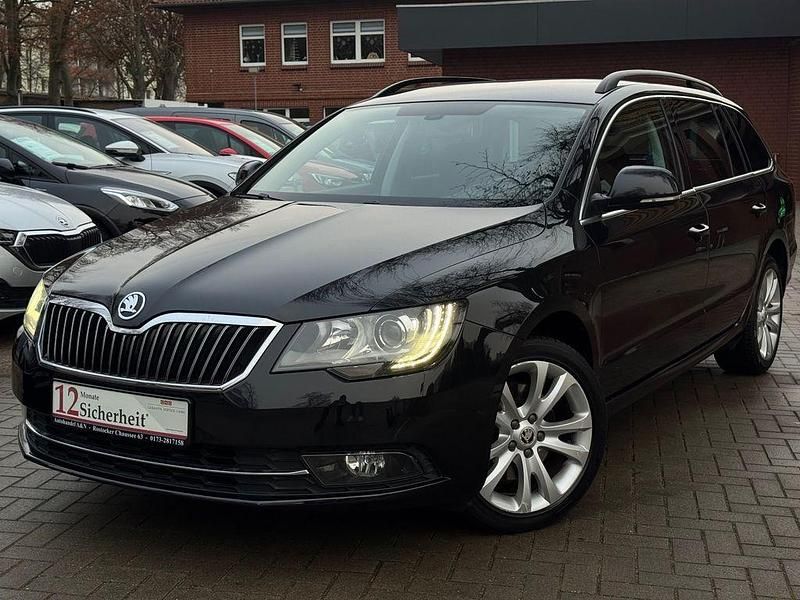 Schwarz Gebraucht 2014 Skoda Superb Exclusive Kombi | 14.500 € (Teuer) - Bild 1/4