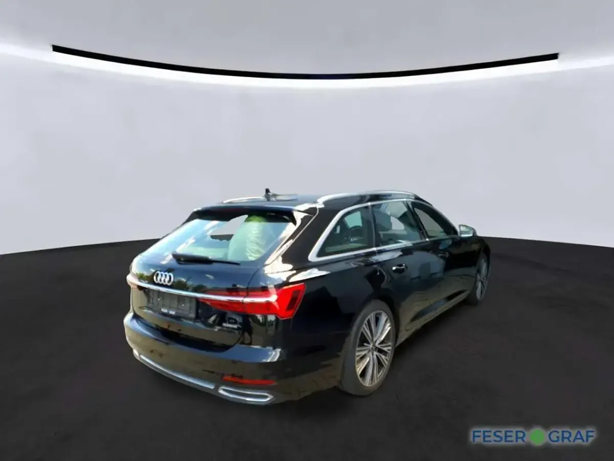 Gebraucht Audi A6 Sport 204 PS (150 kW) 2023 Mythosschwarz metallic Kombi