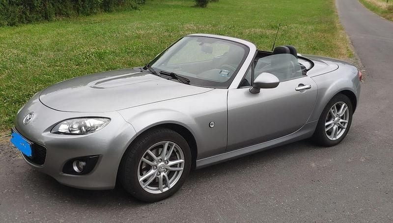 Silber Gebraucht 2010 Mazda MX5 Center-Line Cabrio | 7.399 € (Fairer Preis) - Bild 1/4