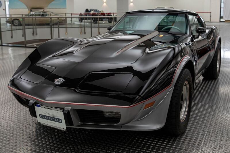 Schwarz / silber Gebraucht 1978 Corvette C3 Coupé | 32.800 € - Bild 1/4