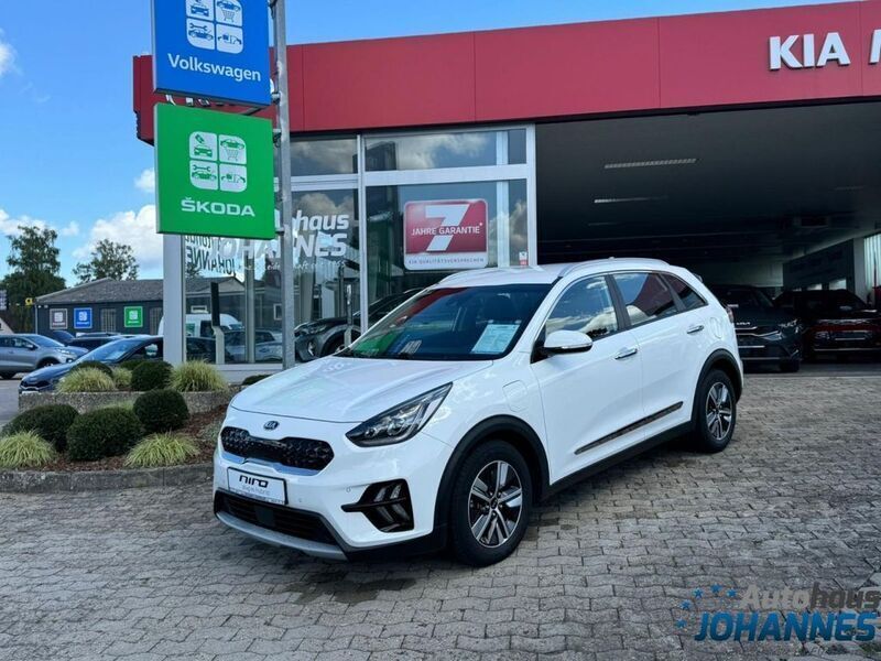 Weiss Gebraucht 2019 Kia Niro Vision SUV | 20.990 € (Etwas zu teuer) - Bild 1/4