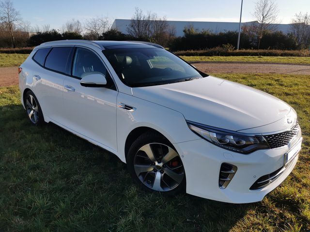 Gebraucht Kia Optima 326 PS (239 kW) 2017 Weiß Kombi