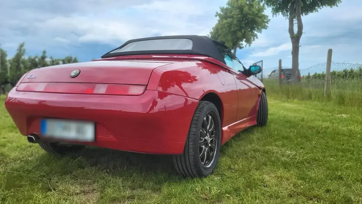 Gebraucht Alfa Romeo Spider 155 PS (114 kW) 2026 Cabrio