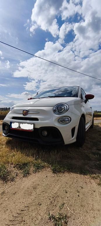 Weiß Gebraucht 2016 Abarth 595C Cabrio | 14.899 € (Fairer Preis) - Bild 1/4