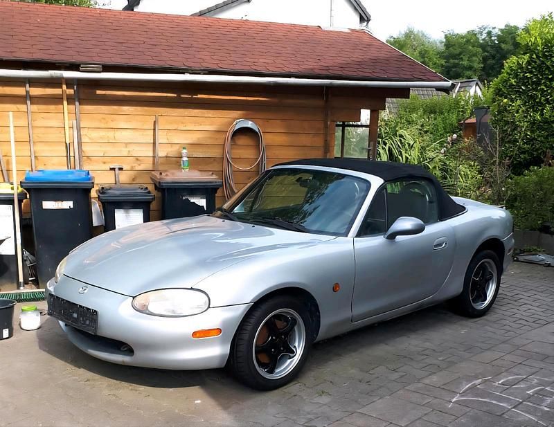 Gebraucht Mazda MX5 110 PS (80 kW) 1998 Silber Cabrio