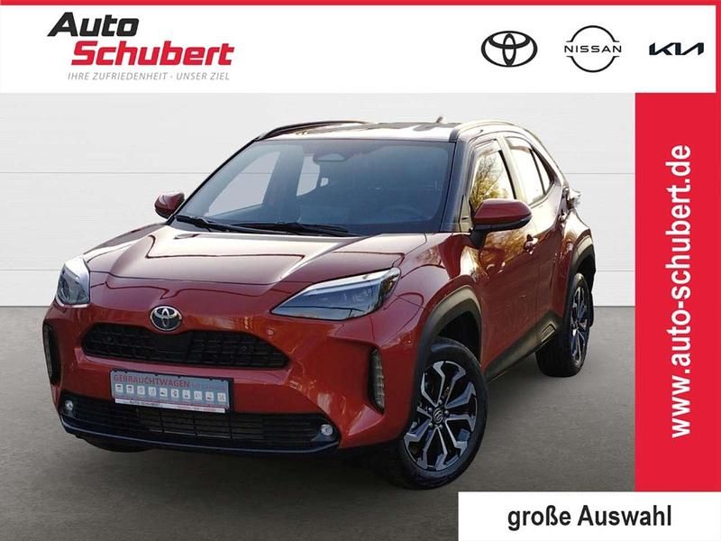 Emotional red 2 Gebraucht 2024 Toyota Yaris Cross Team SUV | 28.980 € (Fairer Preis) - Bild 1/2
