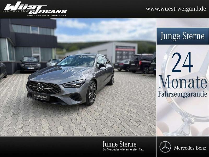 Grau Gebraucht 2024 Mercedes CLA180 Shooting Brake Progressive Kombi | 34.900 € - Bild 1/4