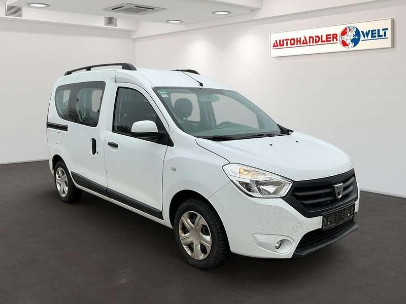 Gebraucht Dacia Dokker Lauréate 116 PS (85 kW) 2016 Weiß Van / Kleinbus