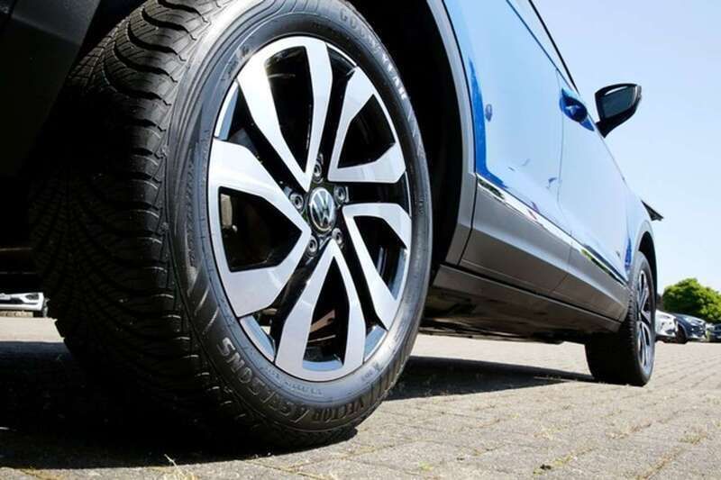 Gebraucht VW T-Roc Active 150 PS (110 kW) 2021 Ravennablau SUV