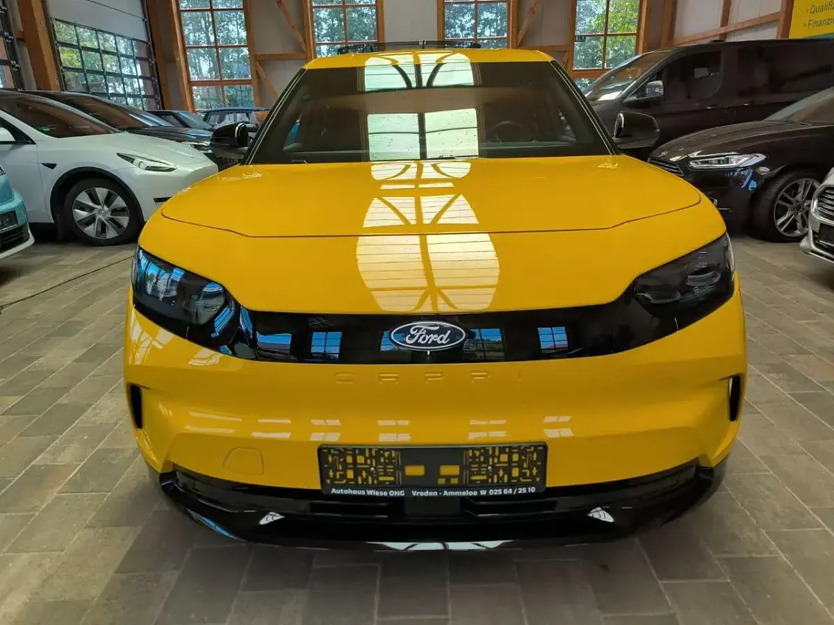 Gebraucht Ford Capri Premium 210 kW (286 PS) 2024 Vividyellow SUV
