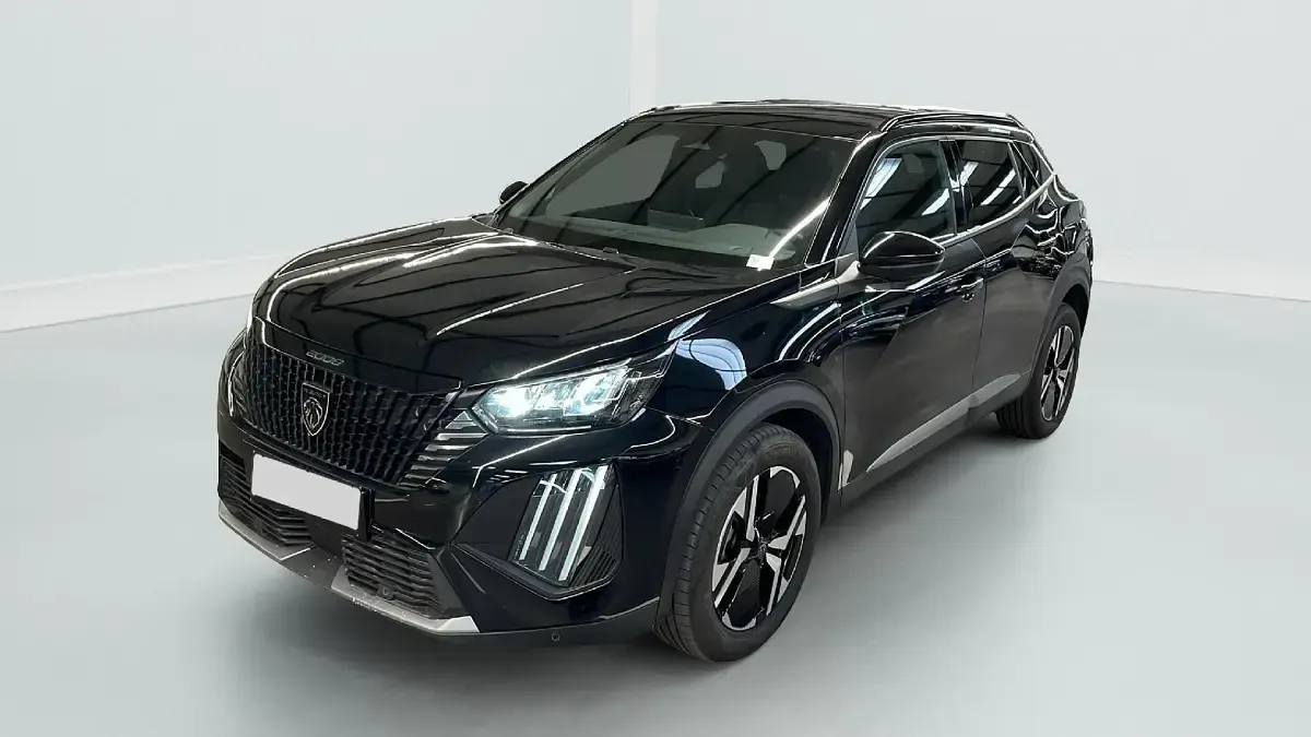 Gebraucht Peugeot 2008 Allure 102 PS (75 kW) 2025 Schwarz (noir perla nera) SUV