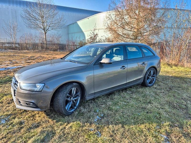 Grau Gebraucht 2014 Audi A4 Ambition Kombi | 9.850 € (Guter Preis) - Bild 1/4