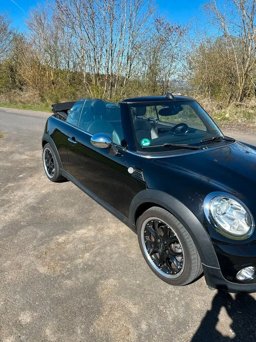 Gebraucht Mini Cooper Cabriolet 122 PS (89 kW) 2012 Schwarz Cabrio