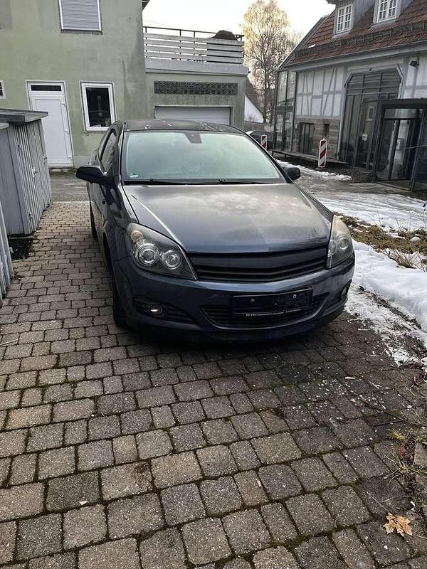Gebraucht Opel Astra Edition 116 PS (85 kW) 2009 Blau Kleinwagen