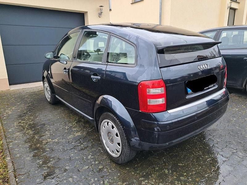 Gebraucht Audi A2 75 PS (55 kW) 2001 Blau Kleinwagen