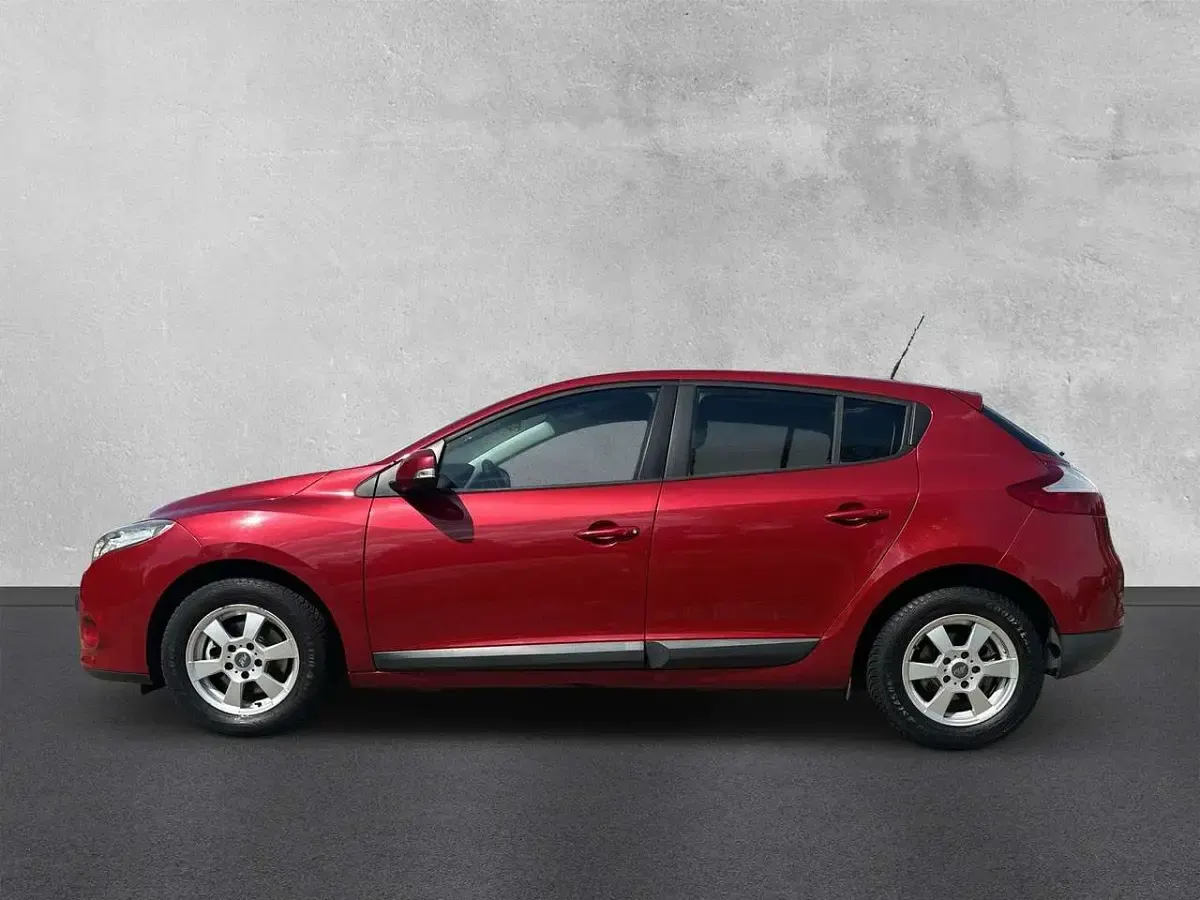 Gebraucht Renault Mégane Expression 101 PS (74 kW) 2009 Rot dyna Kleinwagen