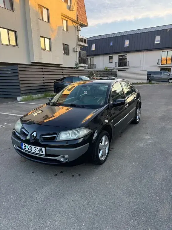 Gebraucht Renault Mégane III Dynamique 110 PS (80 kW) 2009 Grau Limousine