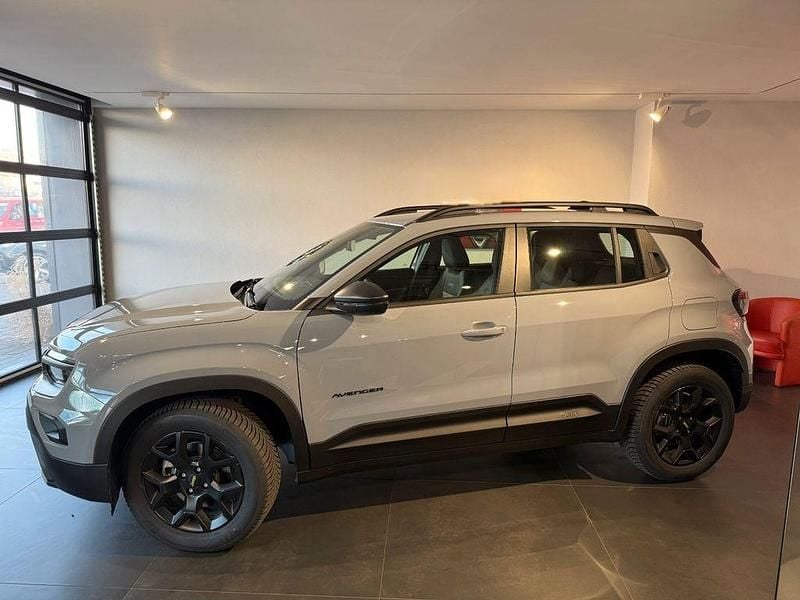 Neu Jeep Avenger 145 PS (106 kW) 2025 Grau SUV