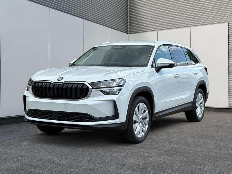 Weiß Neu 2025 Skoda Kodiaq Selection SUV | 40.280 € (Superpreis) - Bild 1/4