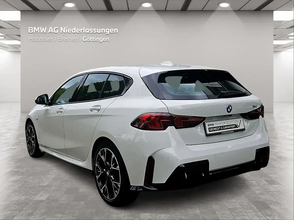 Gebraucht BMW 120 M Sport 156 PS (114 kW) 2025 Weiß Kleinwagen