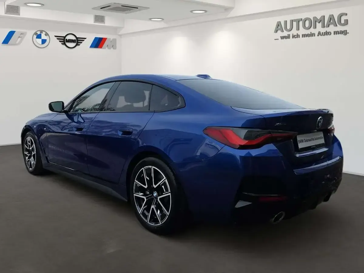 Gebraucht BMW 430 M Sport 245 PS (180 kW) 2024 Portimao blau Coupé