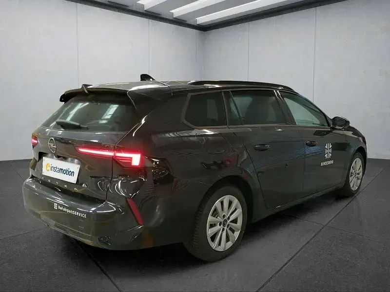 Neu Opel Astra 110 PS (80 kW) 2025 Schwarz Kleinwagen