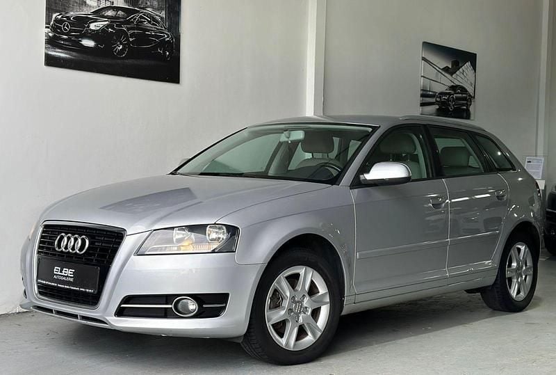 Gebraucht Audi A3 Attraction 125 PS (91 kW) 2012 Silber Limousine