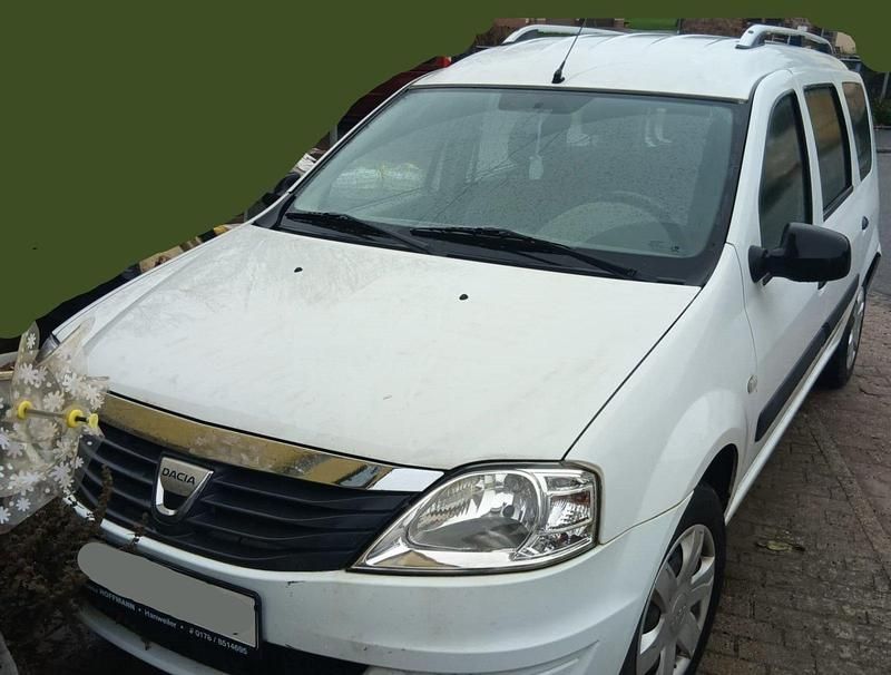 Weiß Gebraucht 2009 Dacia Logan MCV Kombi | 1.899 € (Superpreis) - Bild 1/4