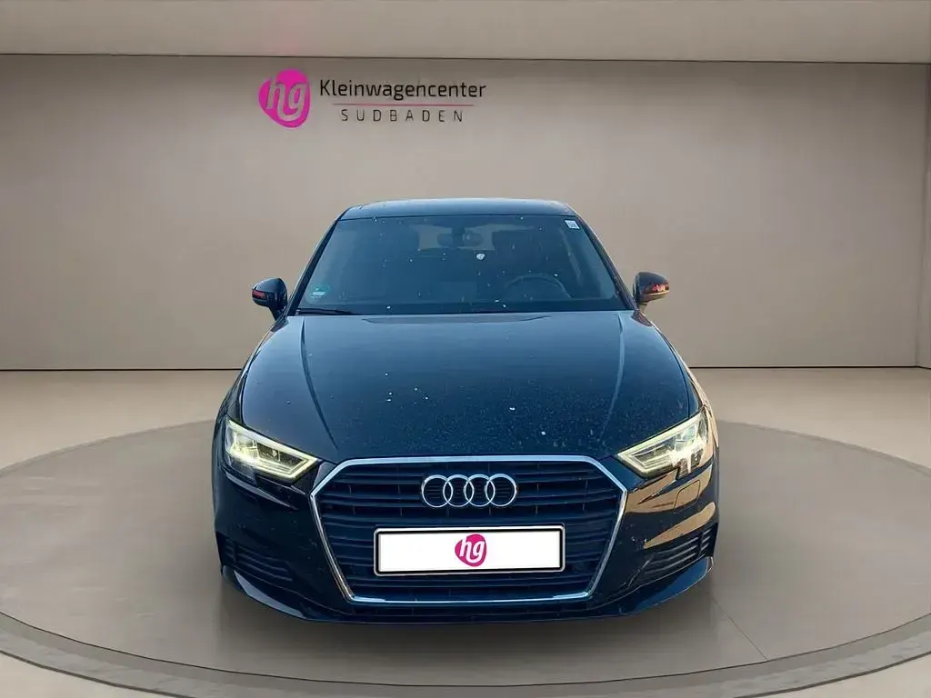 Gebraucht Audi A3 Sport 150 PS (110 kW) 2019 Schwarz Limousine
