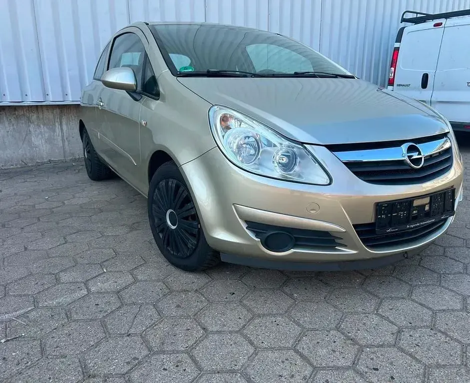 Gebraucht Opel Corsa Edition 80 PS (58 kW) 2007 Gelb Kleinwagen
