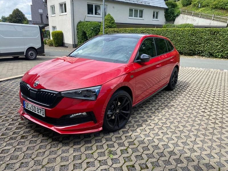 Rot Gebraucht 2023 Skoda Scala Kleinwagen | 22.850 € - Bild 1/4