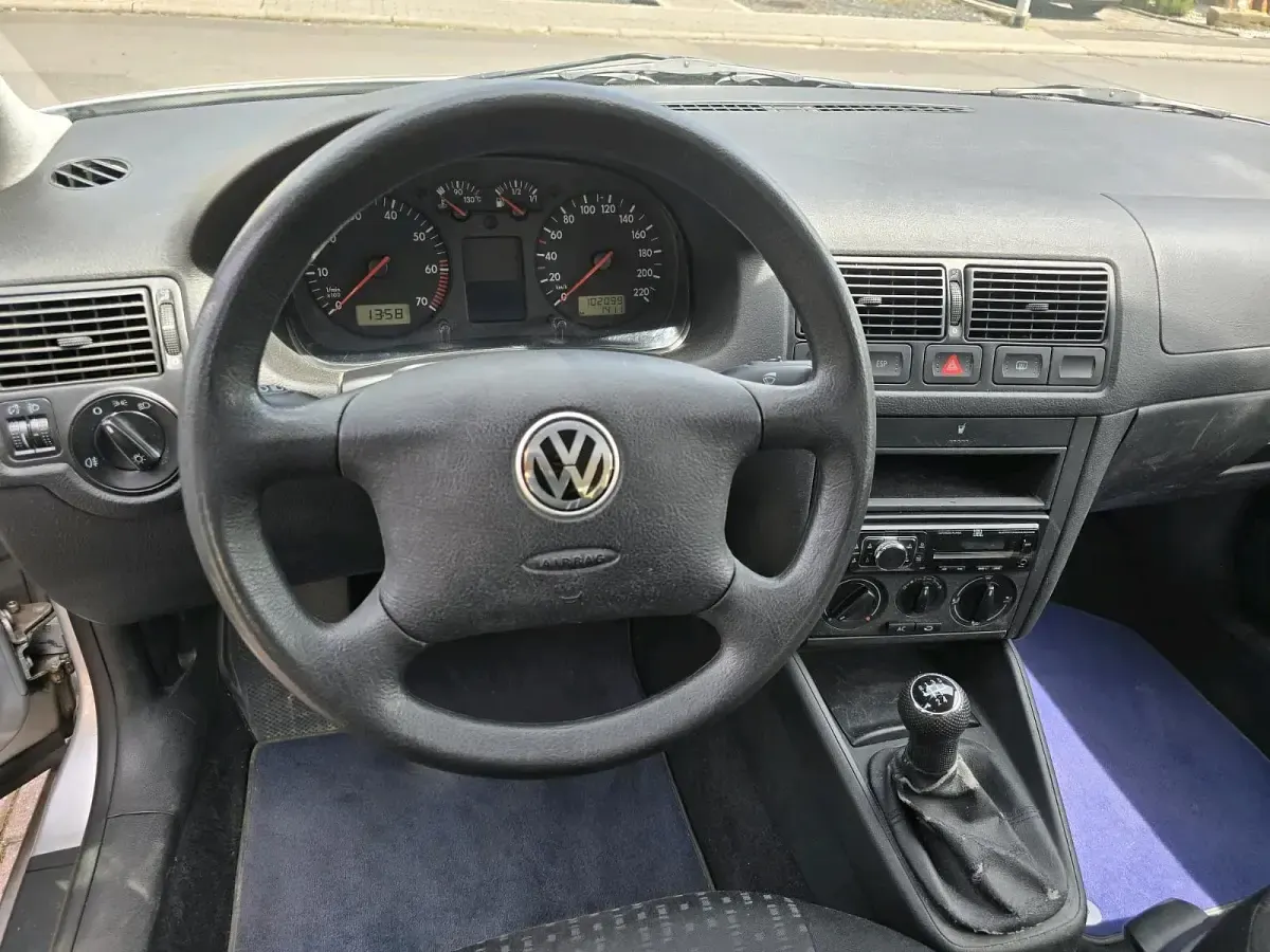 Gebraucht VW Golf IV 75 PS (55 kW) 2003 Silber Kleinwagen