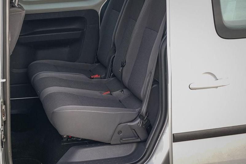 Gebraucht VW Caddy Maxi 190 PS (139 kW) 2015 Silber Van / Kleinbus