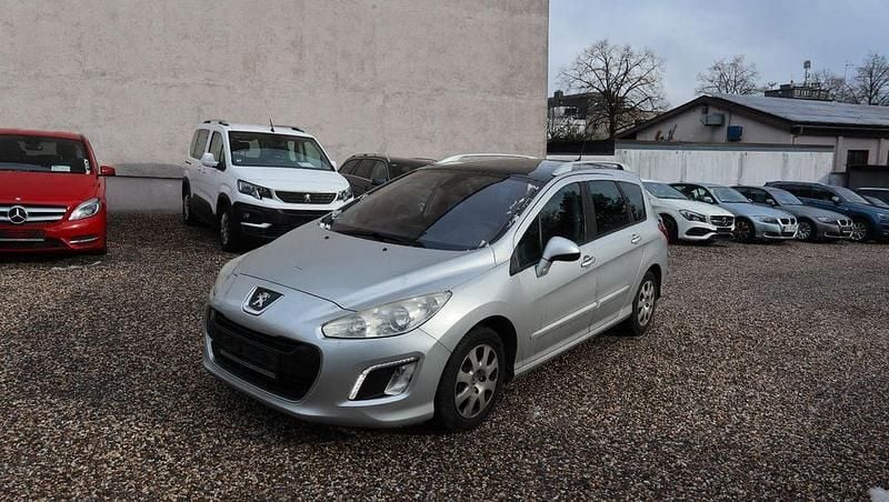 Grau Gebraucht 2012 Peugeot 308 Business-Line Limousine | 2.990 € (Guter Preis) - Bild 1/4